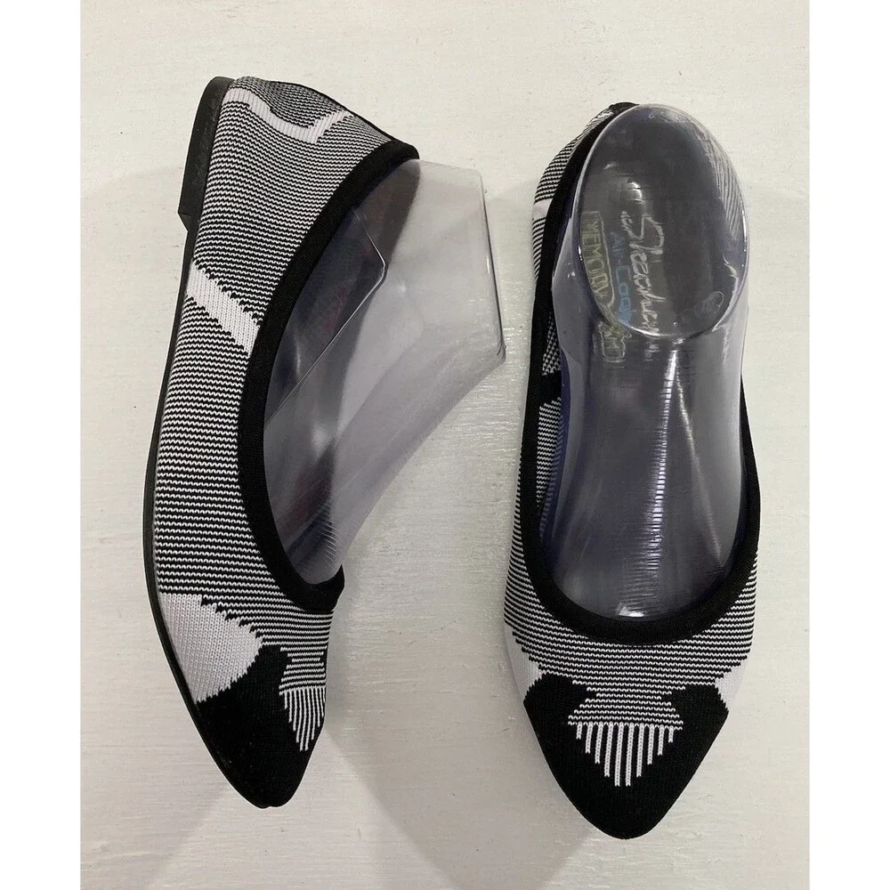 Skechers Flats Women’s 8 Black White Geometric Slip-On Loafers Casual